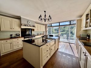 Photo 7- click for photo gallery